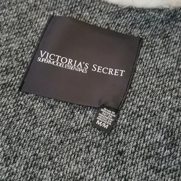 Vest - Picture 2 of 5